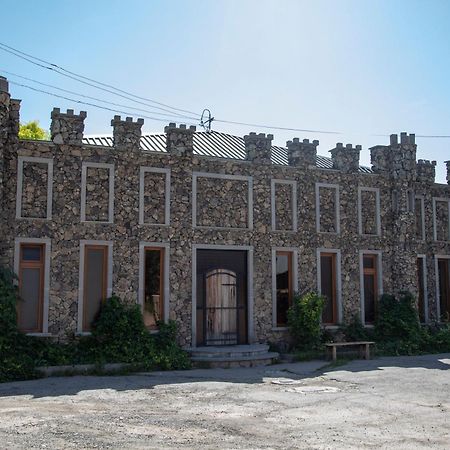 Fish Hotel Akhalkalaki Eksteriør bilde